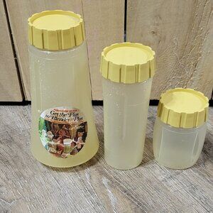 Hamilton Beach blender plus containers set of 3